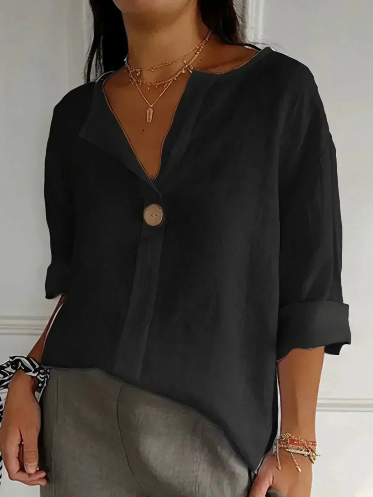 Amara Relaxed V-Neck Top